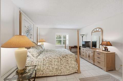 2480 Juniper Drive, Delray Beach FL - photo 21 of 27