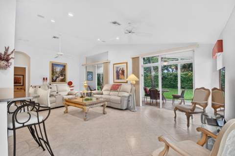 5257 Glenville Drive, Boynton Beach FL - photo 8 of 57