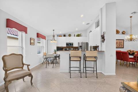 5257 Glenville Drive, Boynton Beach FL - photo 10 of 57