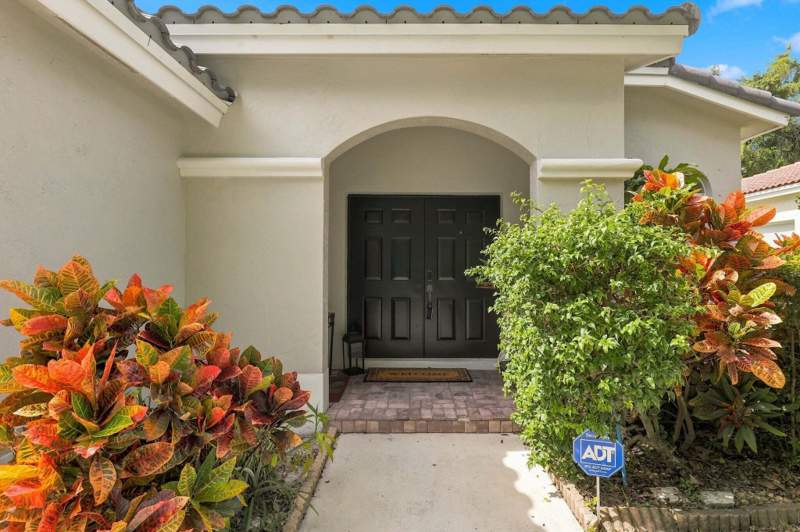 3 bedroom Single Family Residence at 4365 NW 45th Terrace, Breeding Property, Coconut Creek — photo 3