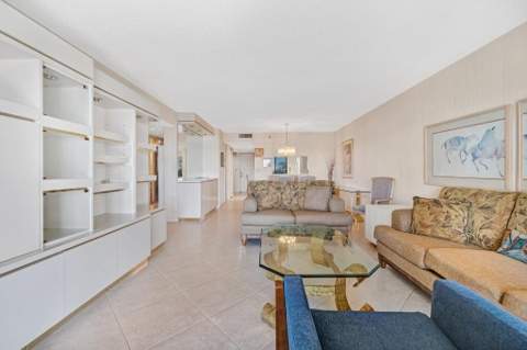 7260 Kinghurst Drive #502, Delray Beach FL - photo 10 of 62