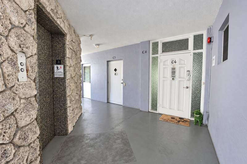 2 bedroom Condominium at 1 S Lakeside Drive #C5, Gold Coast Towers Condo, Lake Worth — photo 3