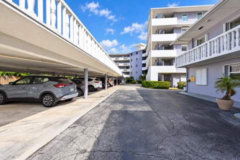 1 S Lakeside Drive #C5, Lake Worth FL - photo 23 of 35