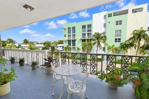 1 S Lakeside Drive #C5, Lake Worth FL - photo 7 of 35