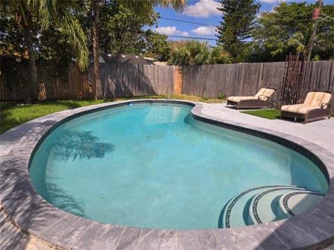 5241 NE 15th Terrace, Pompano Beach FL - photo 10 of 38