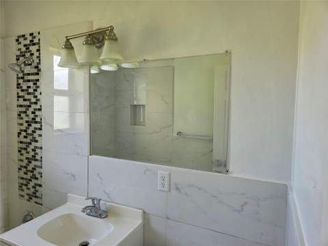 5241 NE 15th Terrace, Pompano Beach FL - photo 14 of 38