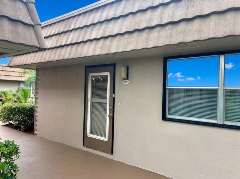 2 bedroom Villa at 233 Seville J Boulevard, Kings Point Seville Condos, Delray Beach — photo 3