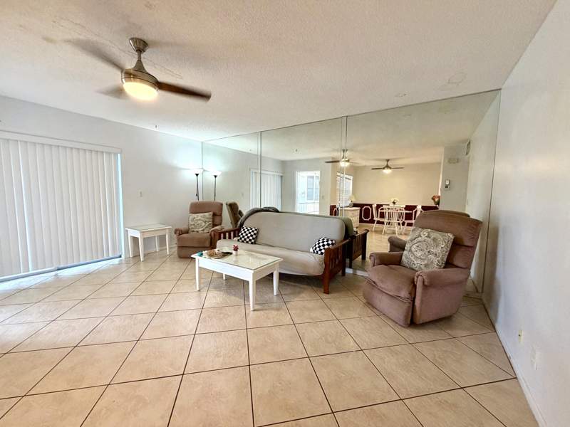 1 bedroom Condominium at 192 Stratford N, Stratford Condominium, West Palm Beach — photo 3