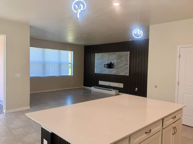 4 bedroom Single Family Residence at 12318 SW Myrtle Oak, Heron Preserve At Tradition Phase 2A, Port St. Lucie — photo 5