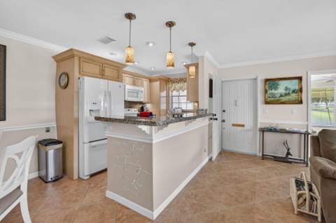 1260 Club Drive #A, Delray Beach FL - photo 12 of 49