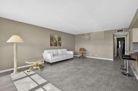 105 Greenbrier C, West Palm Beach FL - photo 7 of 40