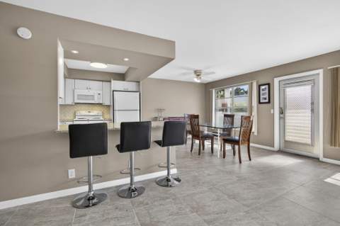 105 Greenbrier C, West Palm Beach FL - photo 11 of 40