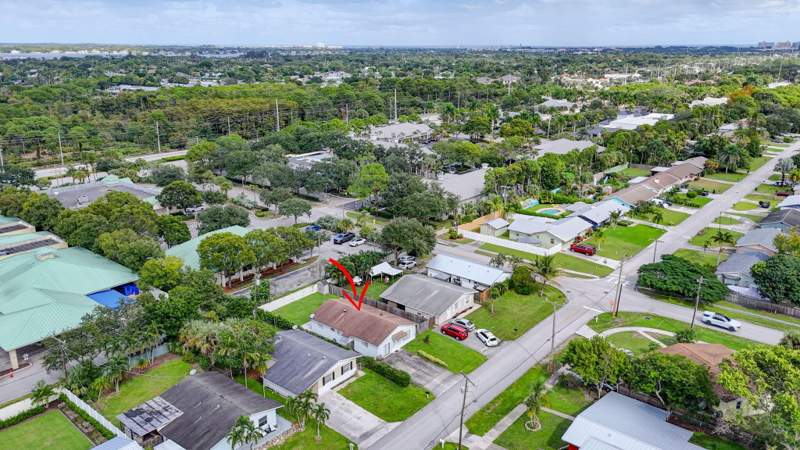 3 bedroom Single Family Residence at 1225 Cherokee Street, Jupiter River Estates Add, Jupiter — photo 4