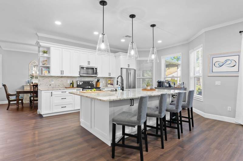 3 bedroom Single Family Residence at 7686 NW 60th Lane, Lakes at Parkland, Parkland — photo 2
