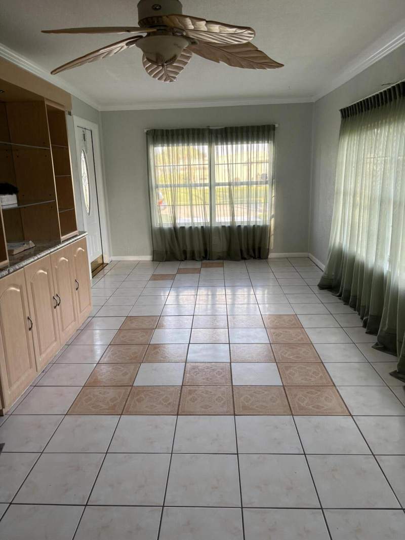 3 bedroom Single Family Residence at 1803 N 16th Street, Blakely Subdivision, Fort Pierce — photo 5