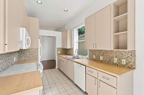 7492 SE Marsh Fern Lane, Hobe Sound FL - photo 22 of 81