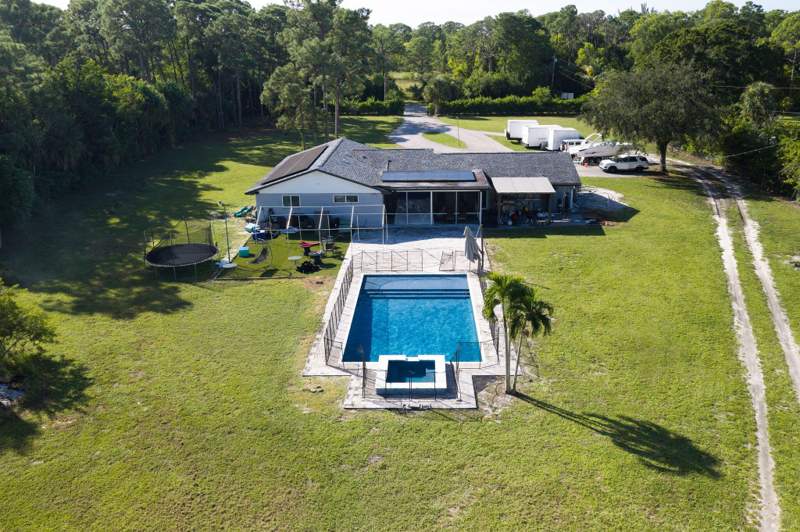 4 bedroom Single Family Residence at 6529 Pioneer Road, Palm Beach Farms Co 3, West Palm Beach — photo 2