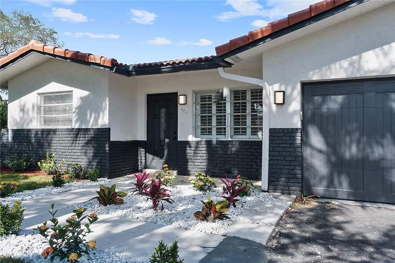3 bedroom Single Family Residence at 807 NW 7th Street, Tunison Palms Sec 2, Boca Raton — photo 4