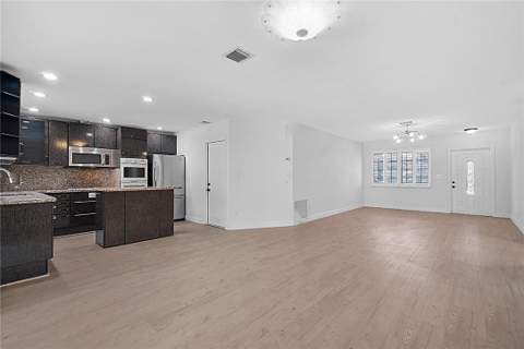 807 NW 7th Street, Boca Raton FL - photo 7 of 30