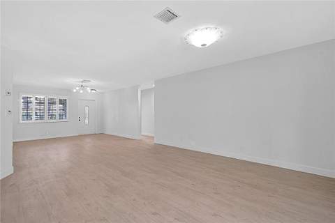 807 NW 7th Street, Boca Raton FL - photo 13 of 30