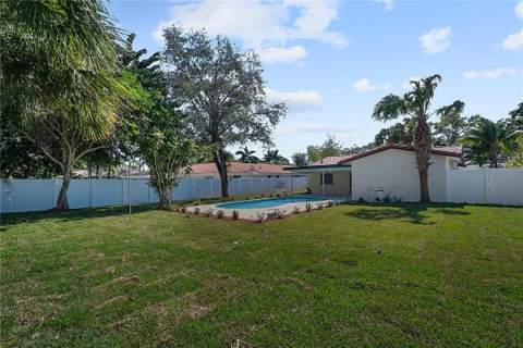 807 NW 7th Street, Boca Raton FL - photo 24 of 30
