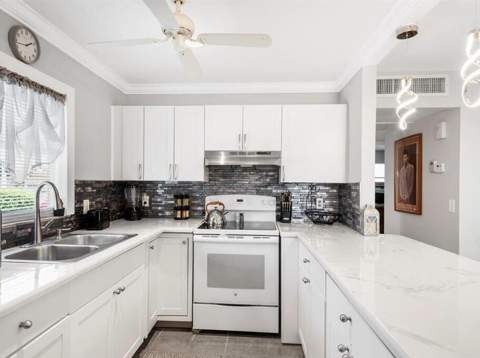 233 Seville J Boulevard, Delray Beach FL - photo 7 of 42