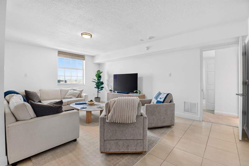 3 bedroom Condominium at 610 Clematis Street #700, 610 Clematis Condo, West Palm Beach — photo 5