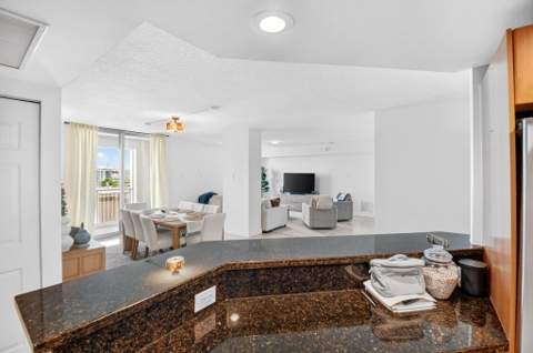 610 Clematis Street #700, West Palm Beach FL - photo 10 of 37