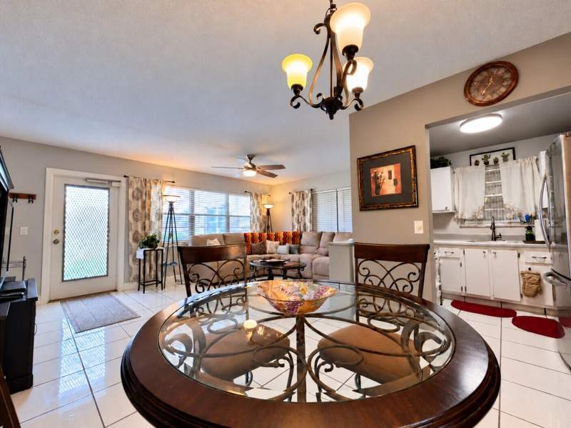 1 bedroom Condominium at 153 Cambridge G, Cambridge Condo, West Palm Beach — photo 2