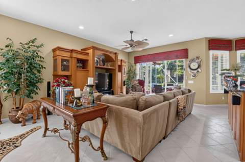 6618 Hawaiian Avenue, Boynton Beach FL - photo 13 of 76