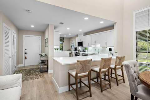 17 Eastgate Drive #B, Boynton Beach FL - photo 12 of 69