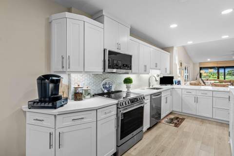 17 Eastgate Drive #B, Boynton Beach FL - photo 15 of 69