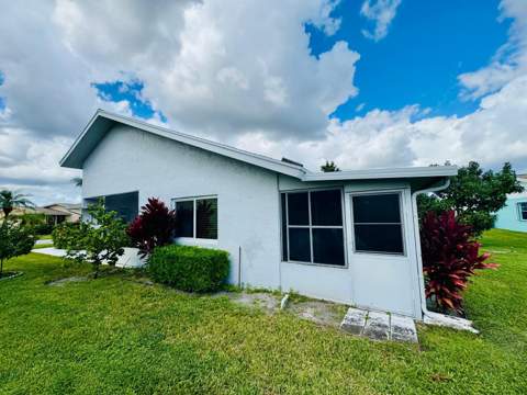 3830 Rowena Circle, West Palm Beach FL - photo 11 of 57
