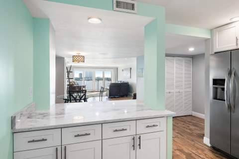 3040 Lake Shore Drive #903, Riviera Beach FL - photo 13 of 32