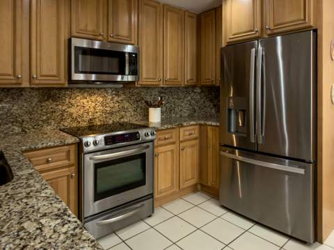 17759 Candlewood Terrace, Boca Raton FL - photo 9 of 35