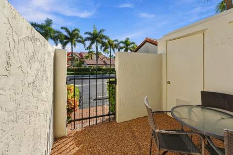 7858 Granada Place #404, Boca Raton FL - photo 6 of 43