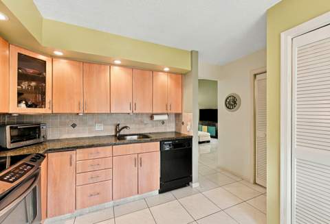 7858 Granada Place #404, Boca Raton FL - photo 22 of 43