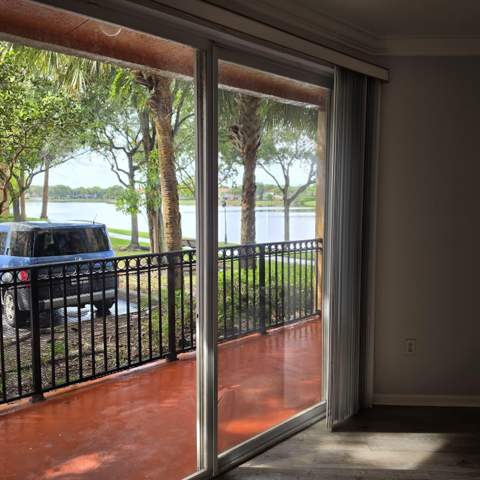 4700 SW 160th Avenue #418, Miramar FL - photo 16 of 40