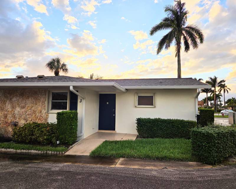 1 bedroom Condominium at 2640 Dudley Drive #J, Cresthaven Villas Condo 23, West Palm Beach — photo 4