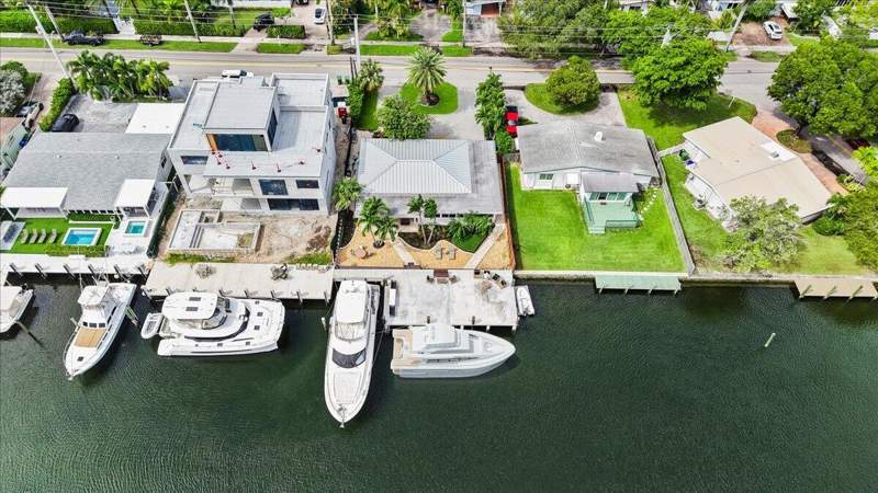 3 bedroom Single Family Residence at 1310 Cordova Road, Lauderdale Harbors, Fort Lauderdale — photo 2