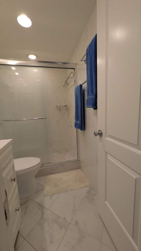 2880 Lake Osborne Drive #109, Lake Worth Beach FL - photo 13 of 27
