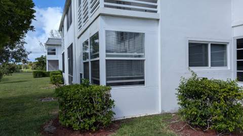 2880 Lake Osborne Drive #109, Lake Worth Beach FL - photo 20 of 27
