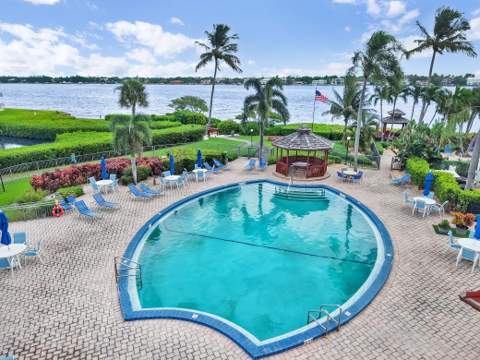 107 Half Moon Circle #A1, Hypoluxo FL - photo 9 of 21