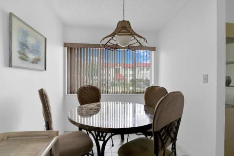 107 Half Moon Circle #A1, Hypoluxo FL - photo 16 of 21
