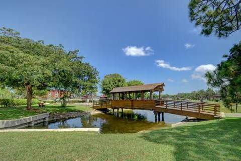 550 Covered Bridge, Lake Worth FL - photo 11 of 20