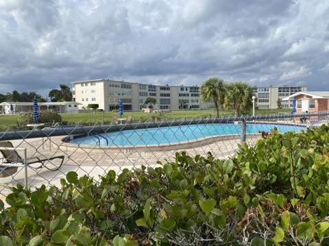 373 Wellington J, West Palm Beach FL - photo 17 of 34
