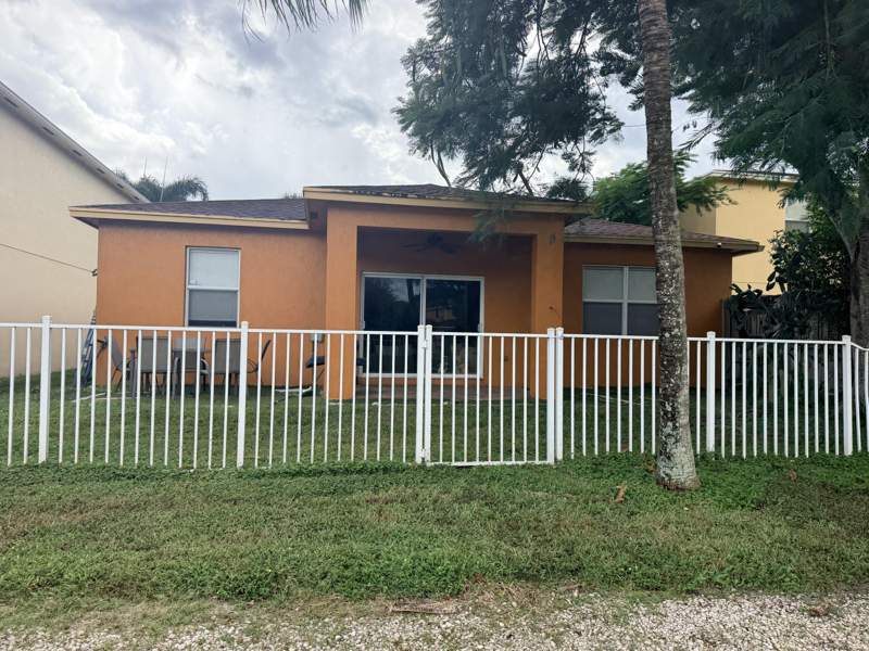 5 bedroom Single Family Residence at 5821 Gypsum Place, Sunterra Pud, West Palm Beach — photo 4
