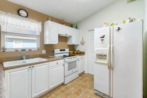 551 Paurotis Lane, Fort Pierce FL - photo 7 of 47