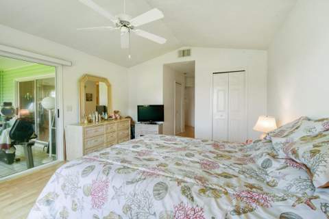551 Paurotis Lane, Fort Pierce FL - photo 21 of 47