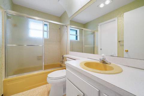 717 SW 15th Street, Boynton Beach FL - photo 11 of 32